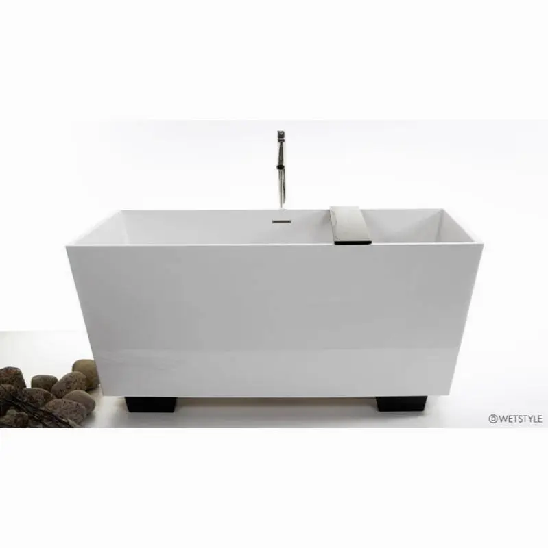 Cube Bath 60 X 30 X 24.25 - Fs - Built In Nt O/F & Bn Drain - Wetmar Bio Feet White