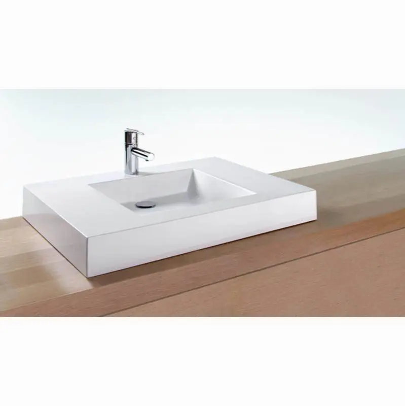 Lav - Cube Metro - 30 X 18 X 4 - Sb O/F - 3 Holes 8" C/C