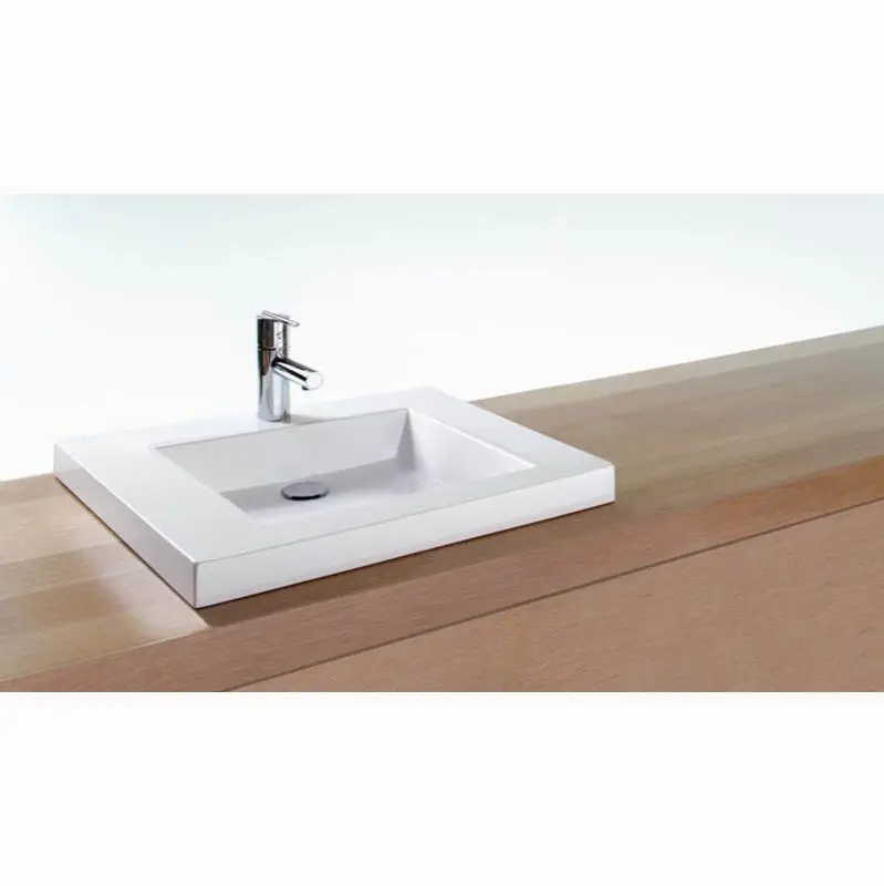 Lav - Cube Metro - 24 X 18 X 2