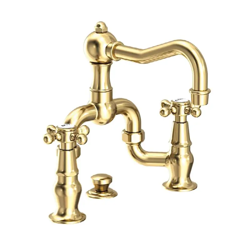 Chesterfield® Lavatory Bridge Faucet