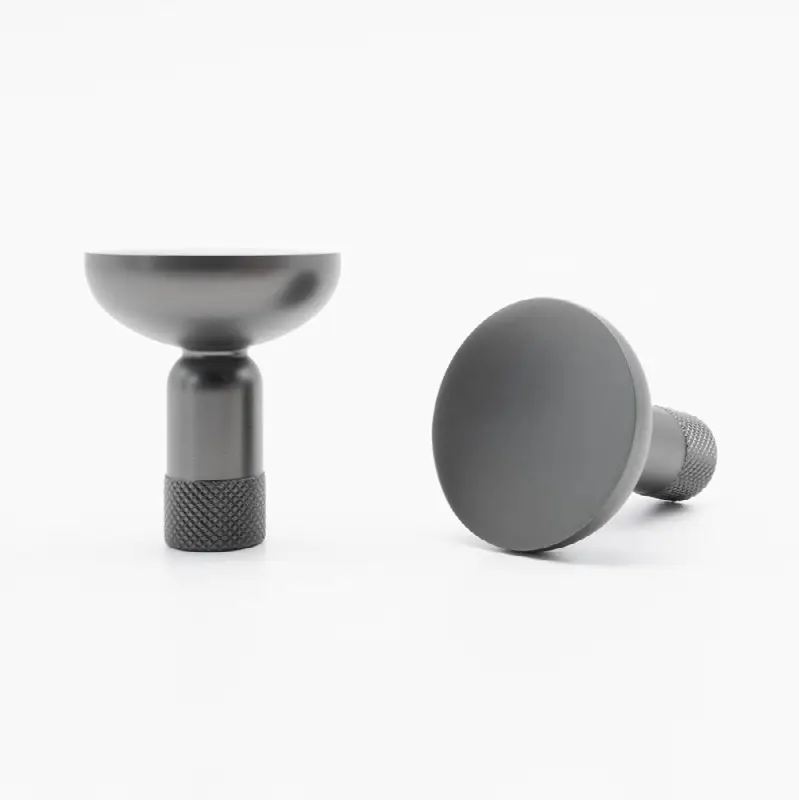 Knurled