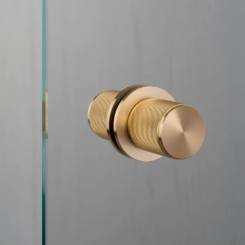 Door Knob / Pre-Drilled / Passage / Linear / Brass