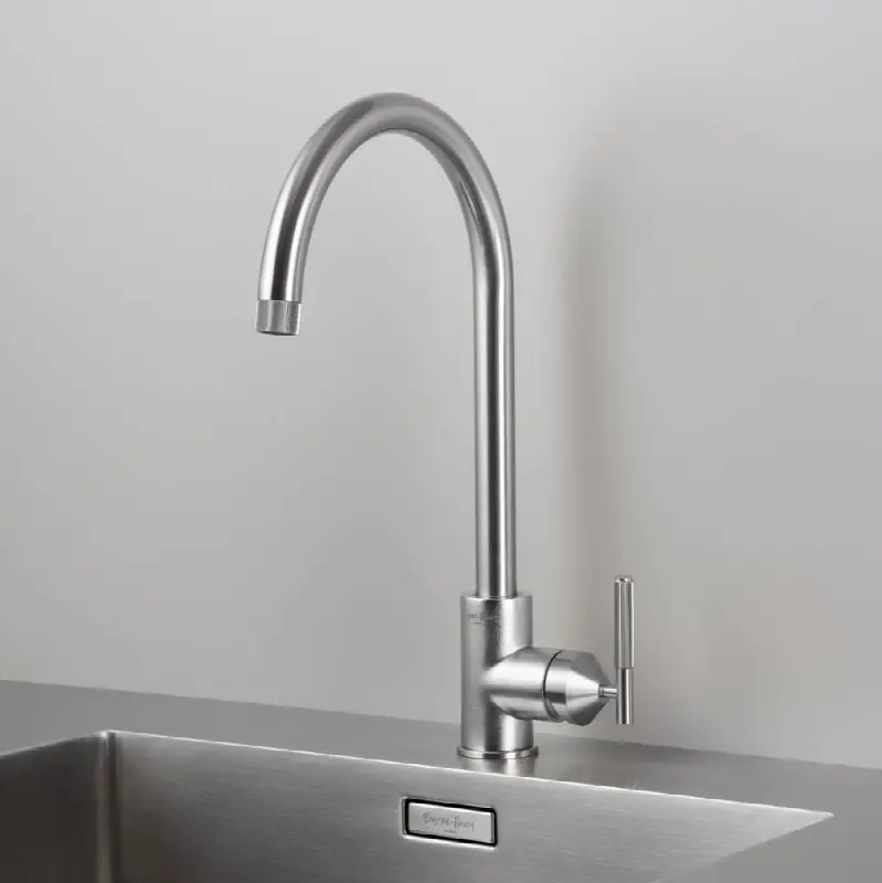 Kitchen Faucet / Mixer / Linear / Steel