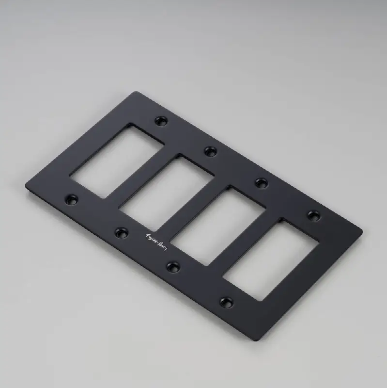 4G Plate / Logo / Black