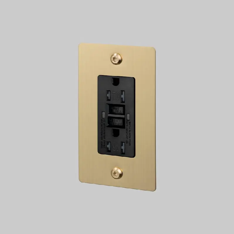 1G Duplex Outlet / Gfci / Linear / Without Logo / Brass