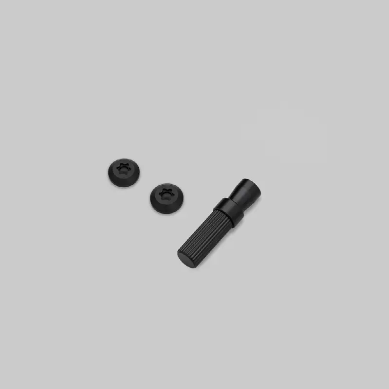 Detail Kit / Toggle / Linear / Black
