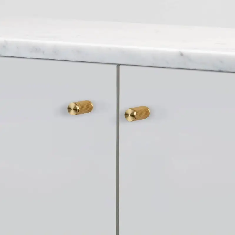 Furniture Knob / Linear / Brass