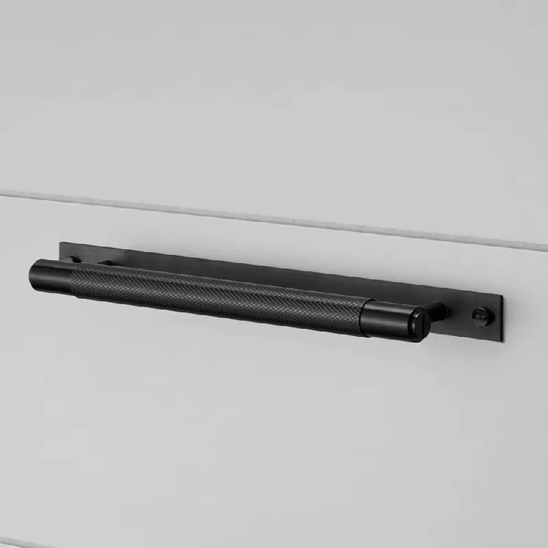 Pull Bar / Plate / Cross / Medium / Black