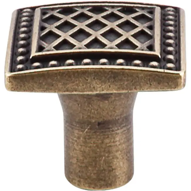 Trevi 1 1/4" Length Square Knob