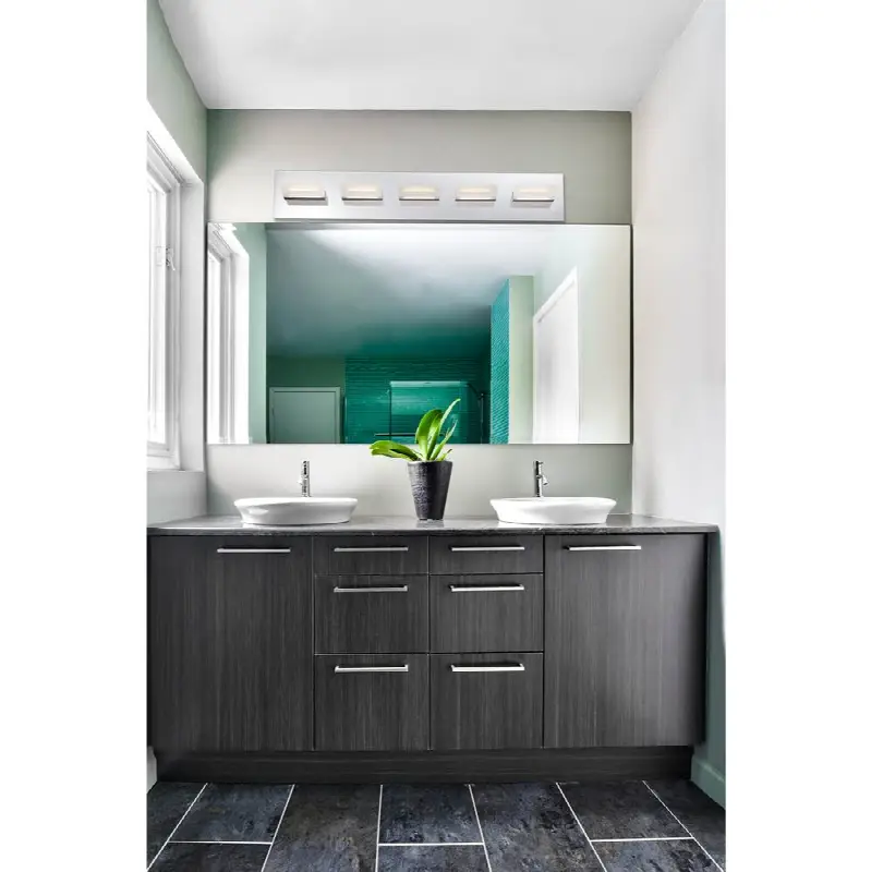 Olson, Vanity, 3Lt, 18", Chrome