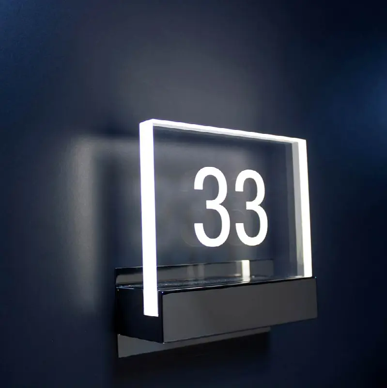 Para, Wall Sconce, 7", Chrome, Clear Acrylic