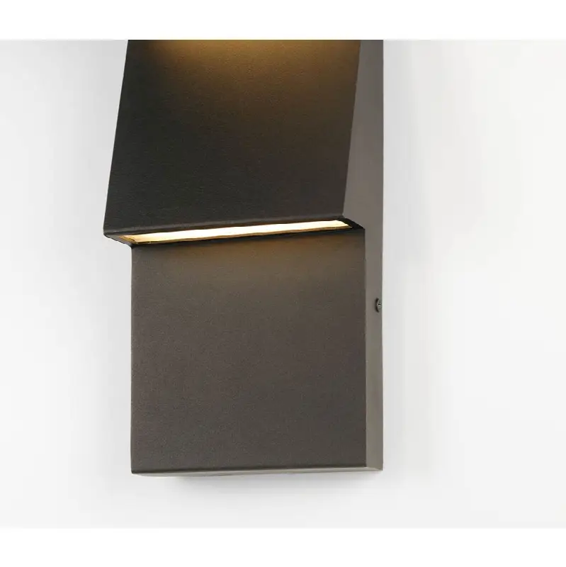 Nanton, Outdoor, 2-Light, 19", Sand Bronze