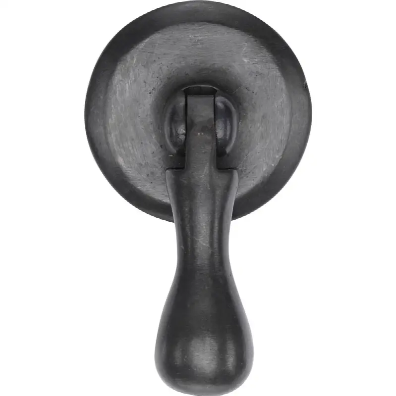 Drop Pull on Round Plate