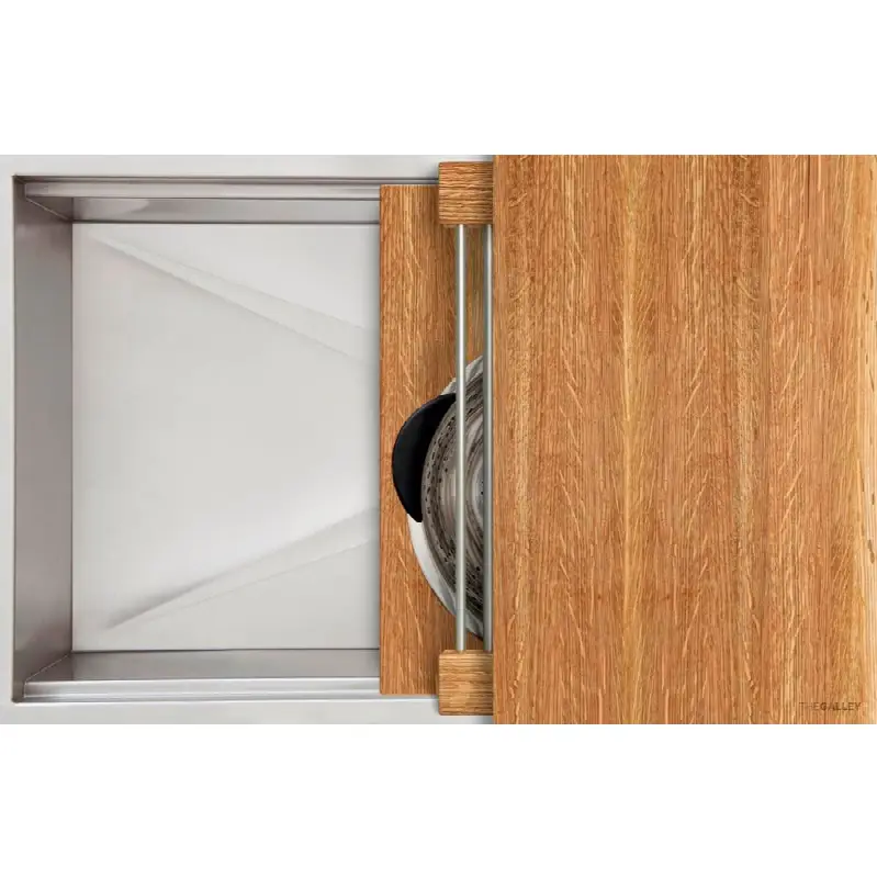 Ideal Workstation 30S with Five Tool Culinary Kit in Quartered White Oak