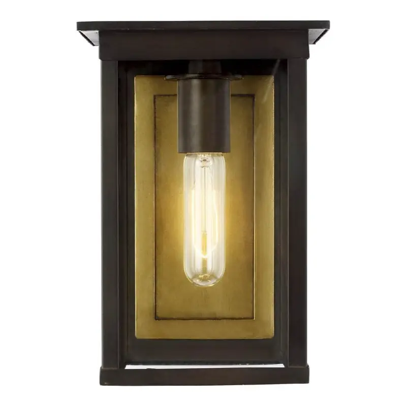 Freeport Small Outdoor Wall Lantern