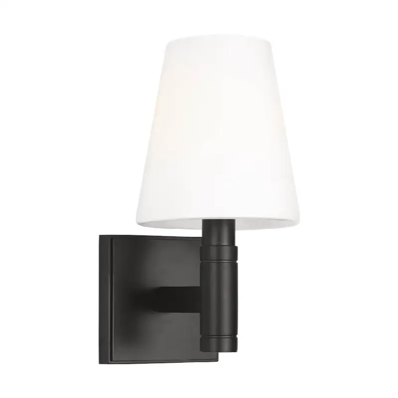 Beckham Classic Square Sconce